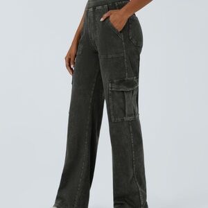 Halara Flex Mid Rise Pockets Straight Leg Cargo Jeans Petite Medium